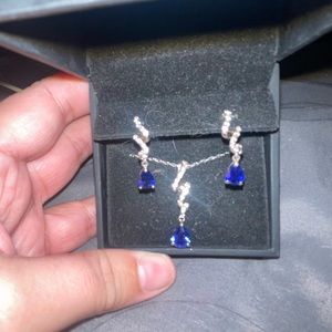 Blue necklace and earring set